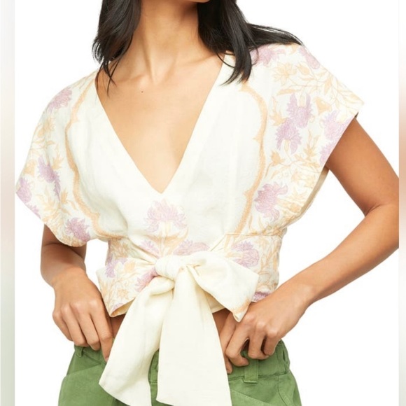 Free People - Arielle Printed Top in Light Combo Revolve linen (Medium) - Picture 2 of 14